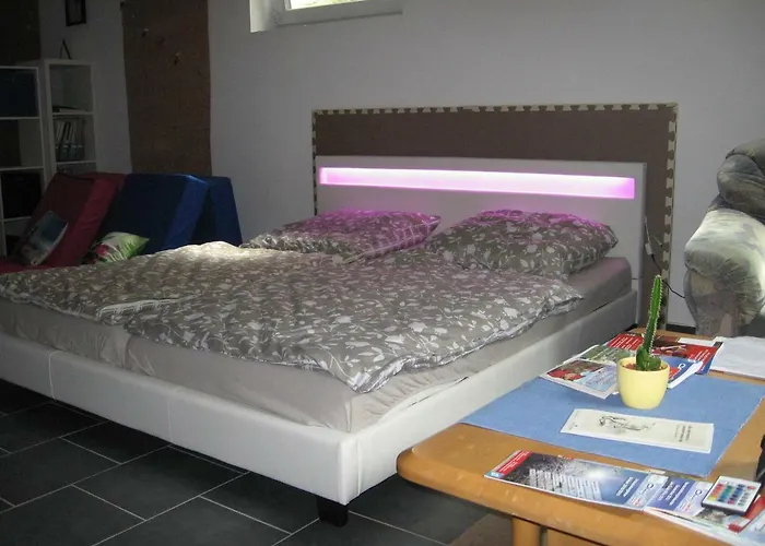 Appartement Gemuetliche Souterrain-einliegerwohnung In Zentraler Lage Mit Vielen Extras